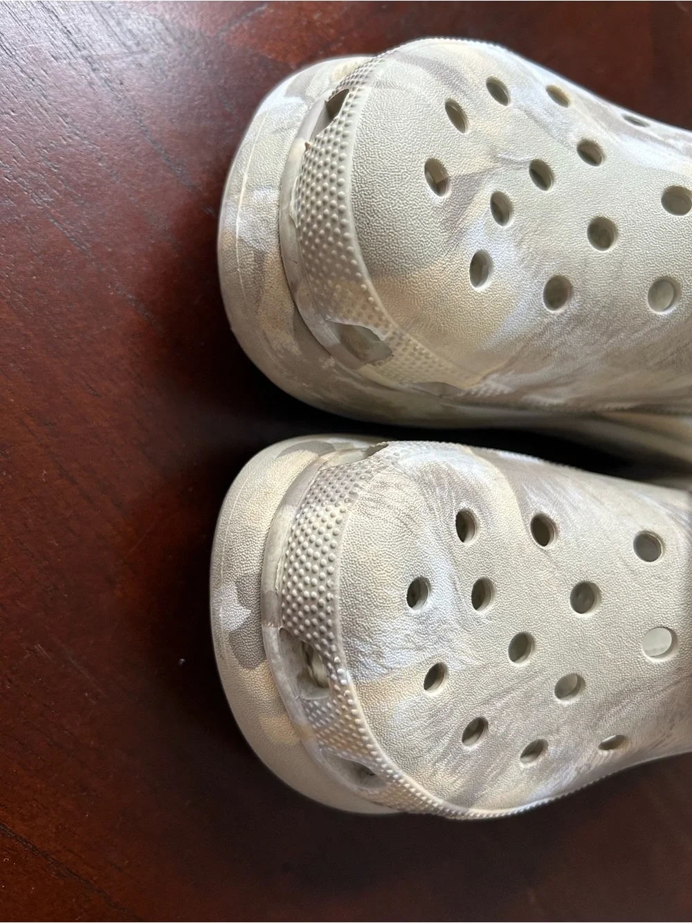 CROCS White & cream Camo Classic Clog Platform size 6